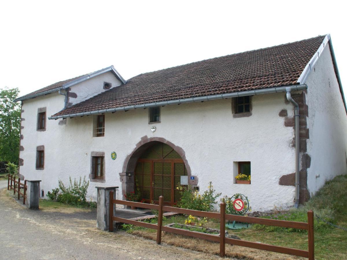 Spacious Holiday Home Near The Forest Esmoulieres Phòng bức ảnh